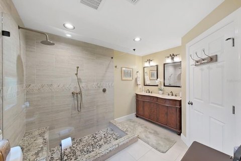 House in Dunedin, Florida 4 bedrooms, 188.5 sq.m. № 2157191 - photo 26