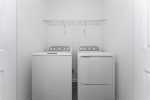 Adosado en alquiler en Kissimmee, Florida, 3 dormitorios, 171.68 m2 № 1883001 - foto 12