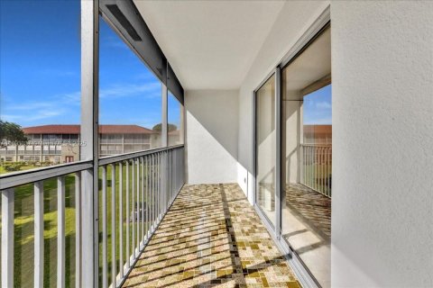 Condominio en venta en Pembroke Pines, Florida, 1 dormitorio, 63.64 m2 № 1443569 - foto 22