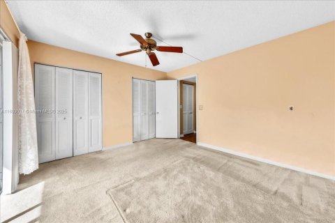 Condominio en venta en Pembroke Pines, Florida, 1 dormitorio, 63.64 m2 № 1443569 - foto 19