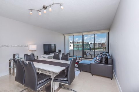 Copropriété à louer à Hollywood, Floride: 1 chambre, 73.39 m2 № 2183301 - photo 21