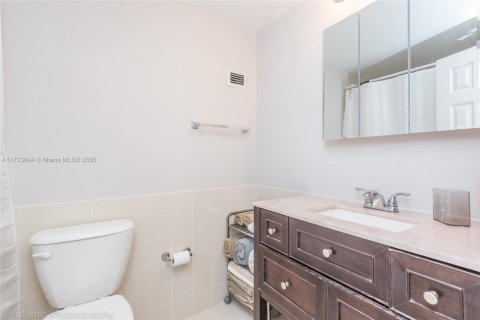Copropriété à louer à Hollywood, Floride: 1 chambre, 73.39 m2 № 2183301 - photo 18