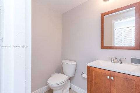 Copropriété à louer à Hollywood, Floride: 1 chambre, 73.39 m2 № 2183301 - photo 29