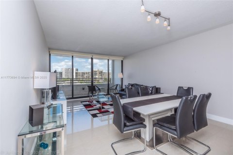 Copropriété à louer à Hollywood, Floride: 1 chambre, 73.39 m2 № 2183301 - photo 20
