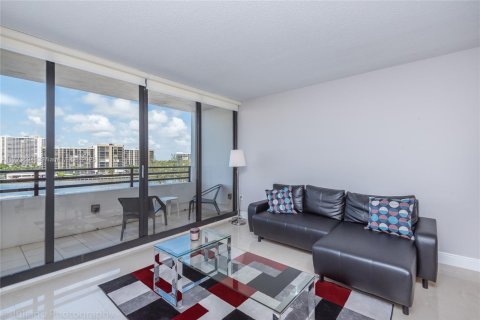 Copropriété à louer à Hollywood, Floride: 1 chambre, 73.39 m2 № 2183301 - photo 22