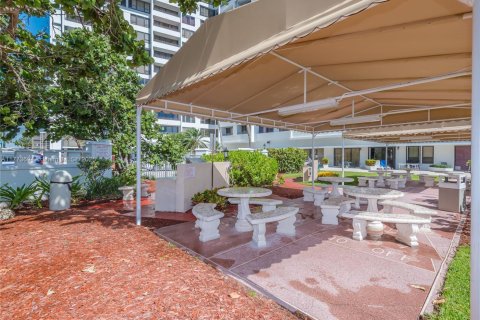 Copropriété à louer à Hollywood, Floride: 1 chambre, 73.39 m2 № 2183301 - photo 6