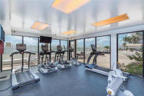 Copropriété à louer à Hollywood, Floride: 1 chambre, 73.39 m2 № 2183301 - photo 8