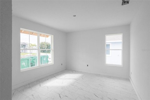 House in Englewood, Florida 3 bedrooms, 189.71 sq.m. № 1558424 - photo 5