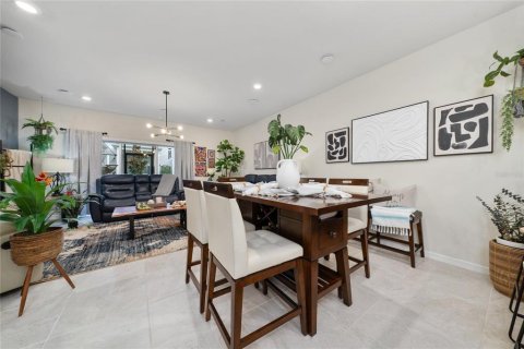 Condo in Davenport, Florida, 3 bedrooms  № 1912890 - photo 13