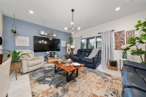 Condo in Davenport, Florida, 3 bedrooms  № 1912890 - photo 14
