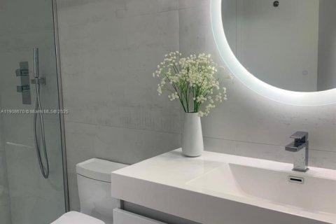 Copropriété à louer à Miami Beach, Floride: 67.45 m2 № 1964804 - photo 17