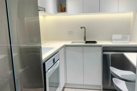Copropriété à louer à Miami Beach, Floride: 67.45 m2 № 1964804 - photo 10