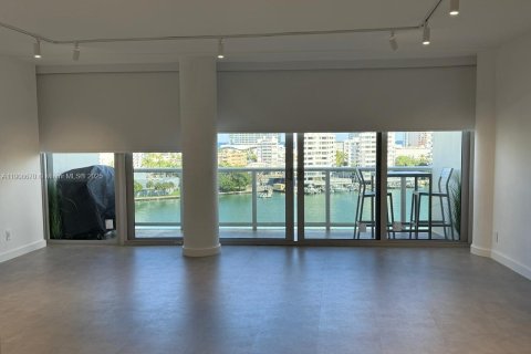 Copropriété à louer à Miami Beach, Floride: 67.45 m2 № 1964804 - photo 4