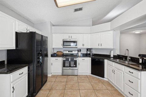 Casa en venta en New Port Richey, Florida, 3 dormitorios, 144.46 m2 № 1885590 - foto 3