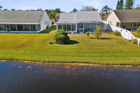 Casa en venta en New Port Richey, Florida, 3 dormitorios, 144.46 m2 № 1885590 - foto 4