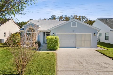 Casa en venta en New Port Richey, Florida, 3 dormitorios, 144.46 m2 № 1885590 - foto 1