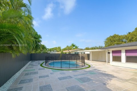 Villa ou maison à louer à Cutler Bay, Floride: 3 chambres, 117.43 m2 № 1984278 - photo 11