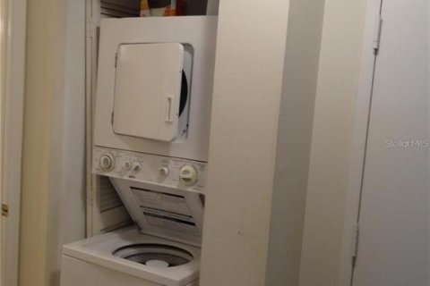 Снять в аренду кондоминиум в Клируотер, Флорида 3 комнаты, 68.75м2, № 1824749 - фото 18