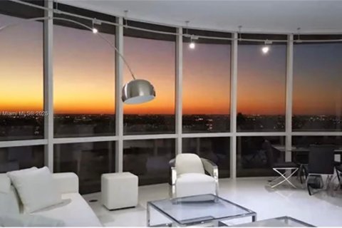 Condo in Sunny Isles Beach, Florida, 3 bedrooms  № 1954463 - photo 8