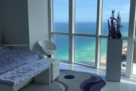 Condo in Sunny Isles Beach, Florida, 3 bedrooms  № 1954463 - photo 4