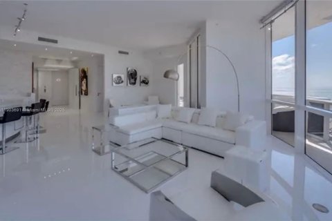 Condo in Sunny Isles Beach, Florida, 3 bedrooms  № 1954463 - photo 9