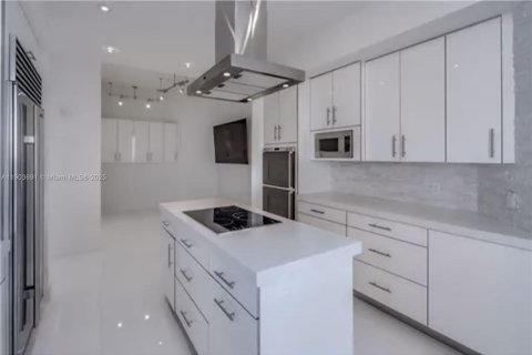 Condo in Sunny Isles Beach, Florida, 3 bedrooms  № 1954463 - photo 14