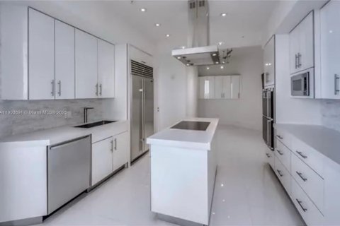Condo in Sunny Isles Beach, Florida, 3 bedrooms  № 1954463 - photo 13