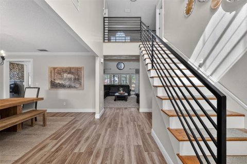 Casa en venta en Oxford, Florida, 4 dormitorios, 315.4 m2 № 2098599 - foto 18