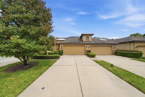 House in Ormond Beach, Florida 2 bedrooms, 127.74 sq.m. № 2329254 - photo 3