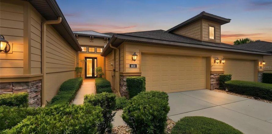 House in Ormond Beach, Florida 2 bedrooms, 127.74 sq.m. № 2329254