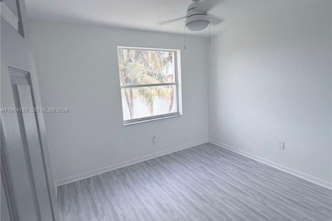 Adosado en alquiler en Pembroke Pines, Florida, 3 dormitorios, 140.75 m2 № 2026560 - foto 24