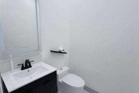 Adosado en alquiler en Pembroke Pines, Florida, 3 dormitorios, 140.75 m2 № 2026560 - foto 18