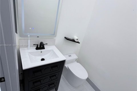 Adosado en alquiler en Pembroke Pines, Florida, 3 dormitorios, 140.75 m2 № 2026560 - foto 17