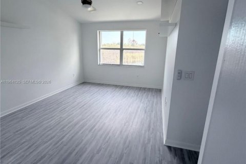 Adosado en alquiler en Pembroke Pines, Florida, 3 dormitorios, 140.75 m2 № 2026560 - foto 28