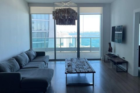 Apartment in 900 BISCAYNE BAY in Miami, Florida 2 bedrooms, 135 sq.m. № 39760 - photo 1