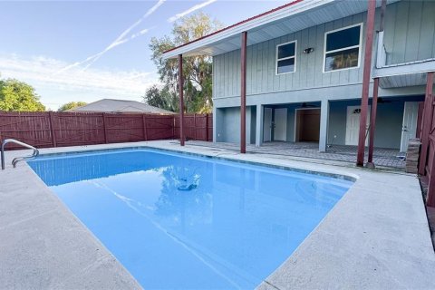 Casa en venta en Lake Panasoffkee, Florida, 5 dormitorios, 244.8 m2 № 1852840 - foto 7