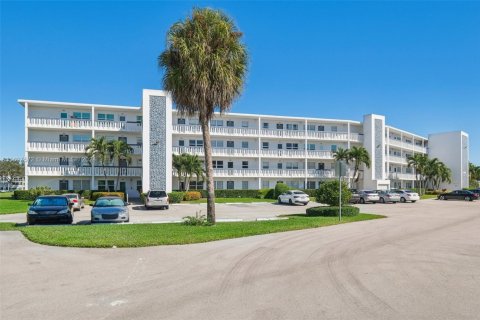 Copropriété à vendre à Deerfield Beach, Floride: 1 chambre, 68.56 m2 № 1763858 - photo 4