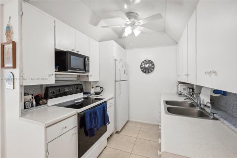 Copropriété à vendre à Deerfield Beach, Floride: 1 chambre, 68.56 m2 № 1763858 - photo 13