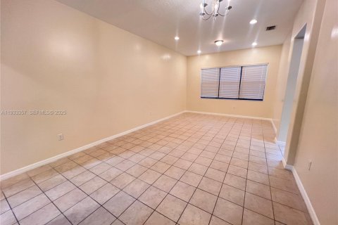 Casa en venta en Miramar, Florida, 3 dormitorios, 173.54 m2 № 1991212 - foto 6