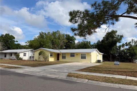 Villa ou maison à louer à Sarasota, Floride: 3 chambres, 146.51 m2 № 2101195 - photo 3