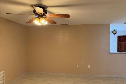 Villa ou maison à louer à Sarasota, Floride: 3 chambres, 146.51 m2 № 2101195 - photo 18
