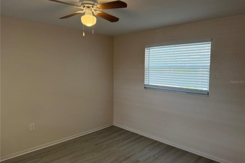 Villa ou maison à louer à Sarasota, Floride: 3 chambres, 146.51 m2 № 2101195 - photo 10