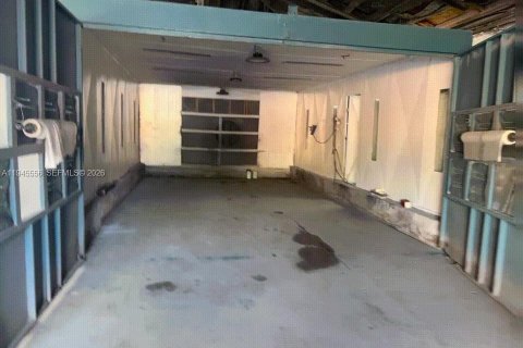 Immobilier commercial à vendre à Miami, Floride № 2002002 - photo 11