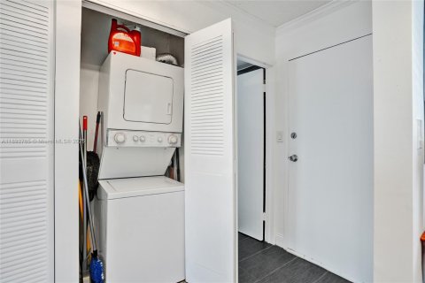 Appartement à louer à North Miami Beach, Floride: 1 chambre, 77.76 m2 № 1946428 - photo 21