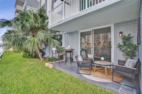 Appartement à louer à North Miami Beach, Floride: 1 chambre, 77.76 m2 № 1946428 - photo 26