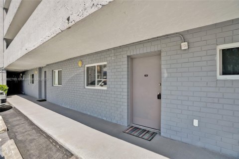 Appartement à louer à North Miami Beach, Floride: 1 chambre, 77.76 m2 № 1946428 - photo 28