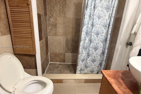 Купить виллу или дом в Медли, Флорида 2 спальни, 203.36м2, № 2168268 - фото 15