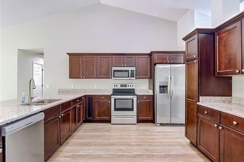 Villa ou maison à vendre à Weeki Wachee, Floride: 3 chambres, 167.78 m2 № 2304534 - photo 12