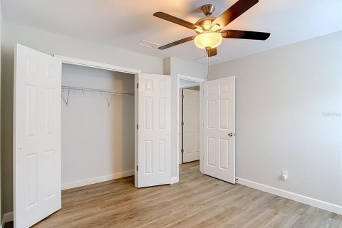Villa ou maison à vendre à Weeki Wachee, Floride: 3 chambres, 167.78 m2 № 2304534 - photo 26