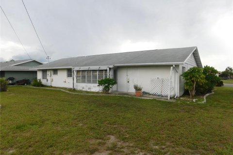Villa ou maison à vendre à Sun City Center, Floride: 2 chambres, 119.57 m2 № 1833212 - photo 3